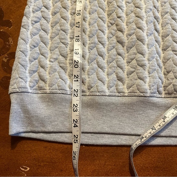 Avon Mark Women’s Quilted Sweater Large - Picture 6 of 6